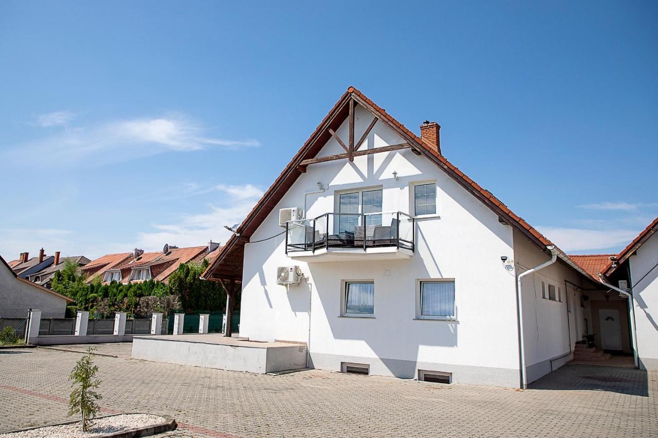 Apartment Lux
